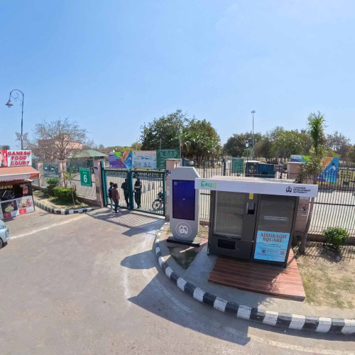 Janeshwar Misra Park Gate no. 6